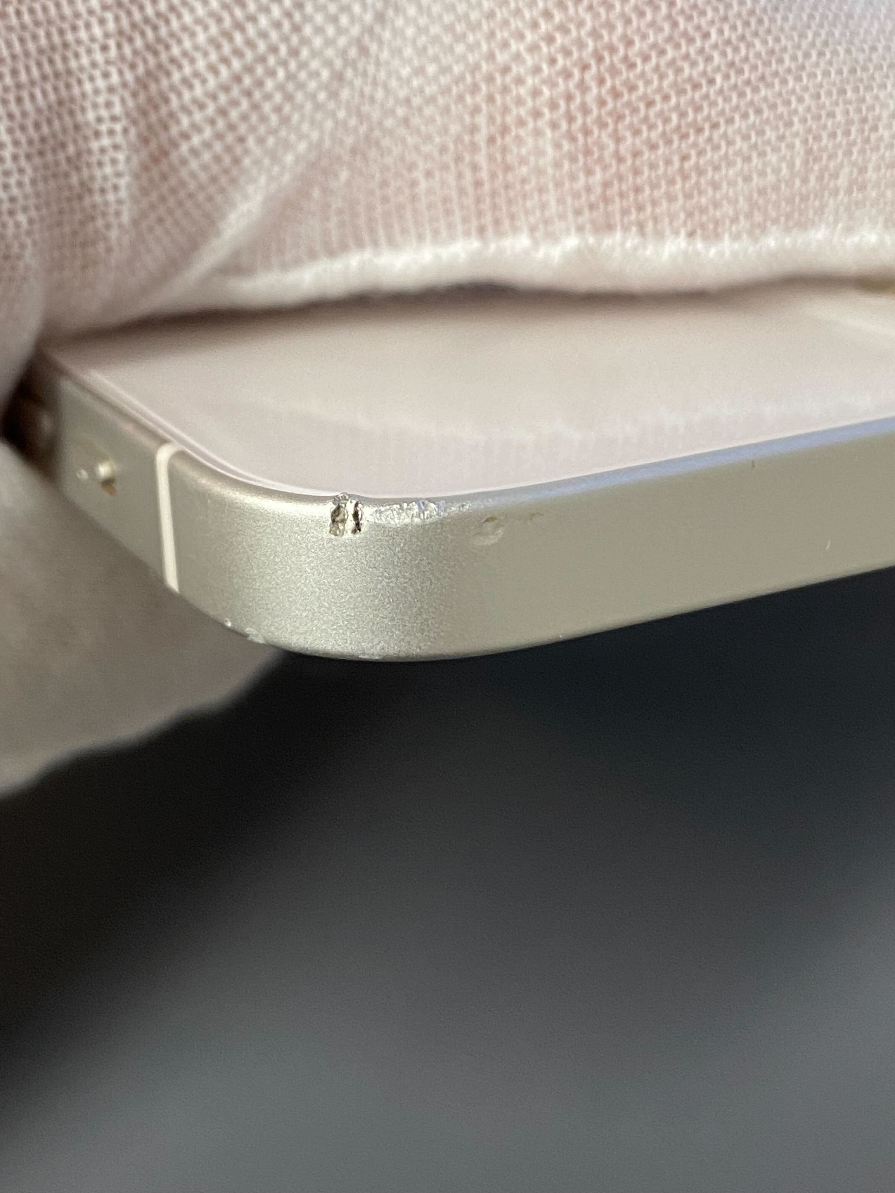 iPhone 12 バッテリー不具合・カメラガラス割れ 買取価格9,900円 実物写真4